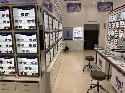 眼鏡銷售行業(yè)與專業(yè)學(xué)院概況